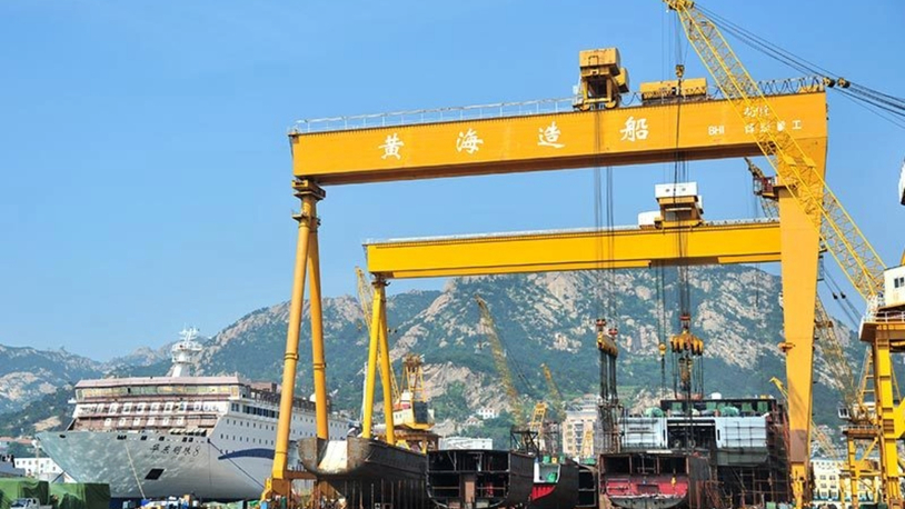 Greek owner Cosmoship linked to order for eight feeders in China