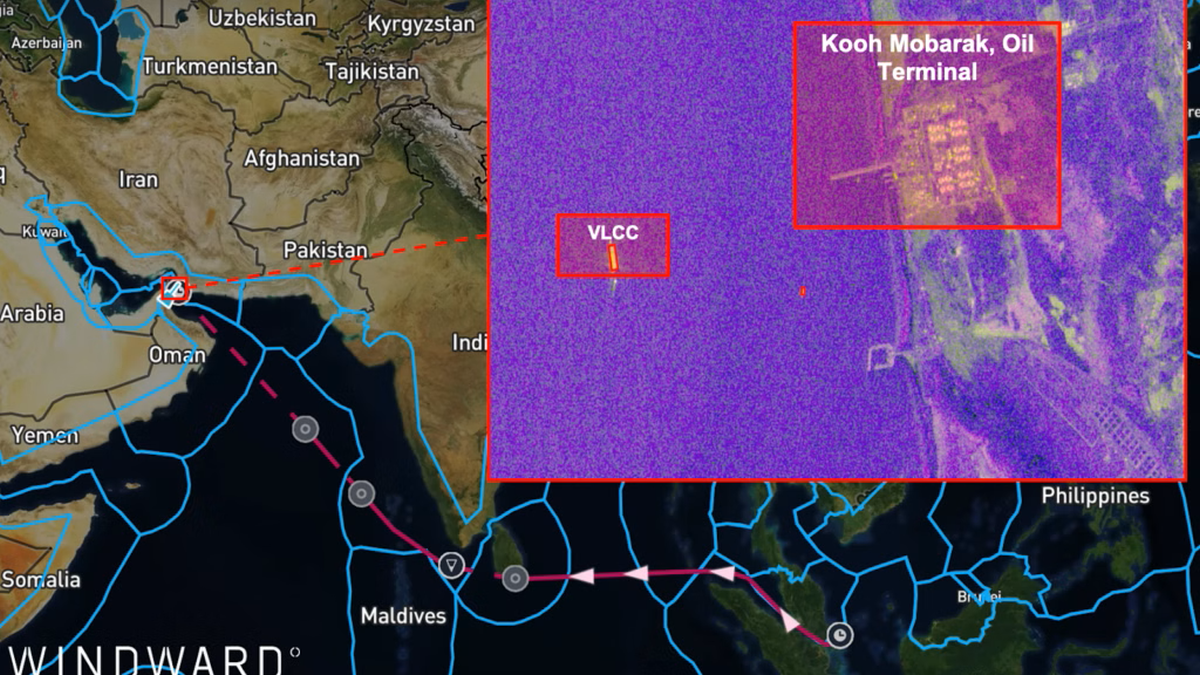 last voyage and a matching VLCC at Kooh Mobarak (Windward) 1200w