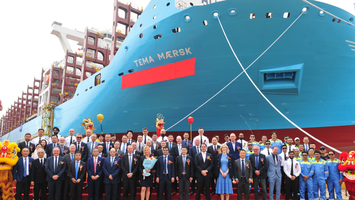 Maersk takes delivery of third mid-sized methanol-capable box ship
