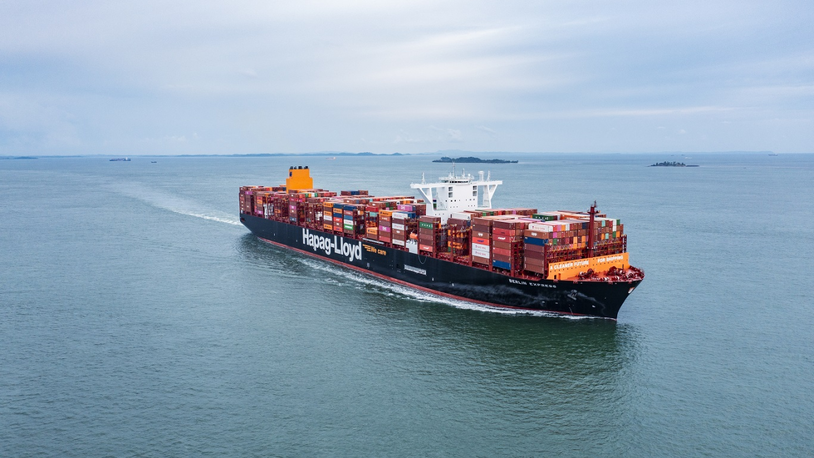 Hapag-Lloyd invests in fleet-wide satellite communications upgrade