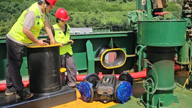 Hyundai and Kia test autonomous robot onboard cargo ship