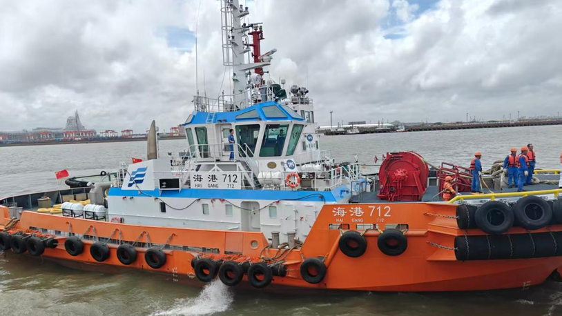 Shanghai International Port trials tugboat hybrid propulsion